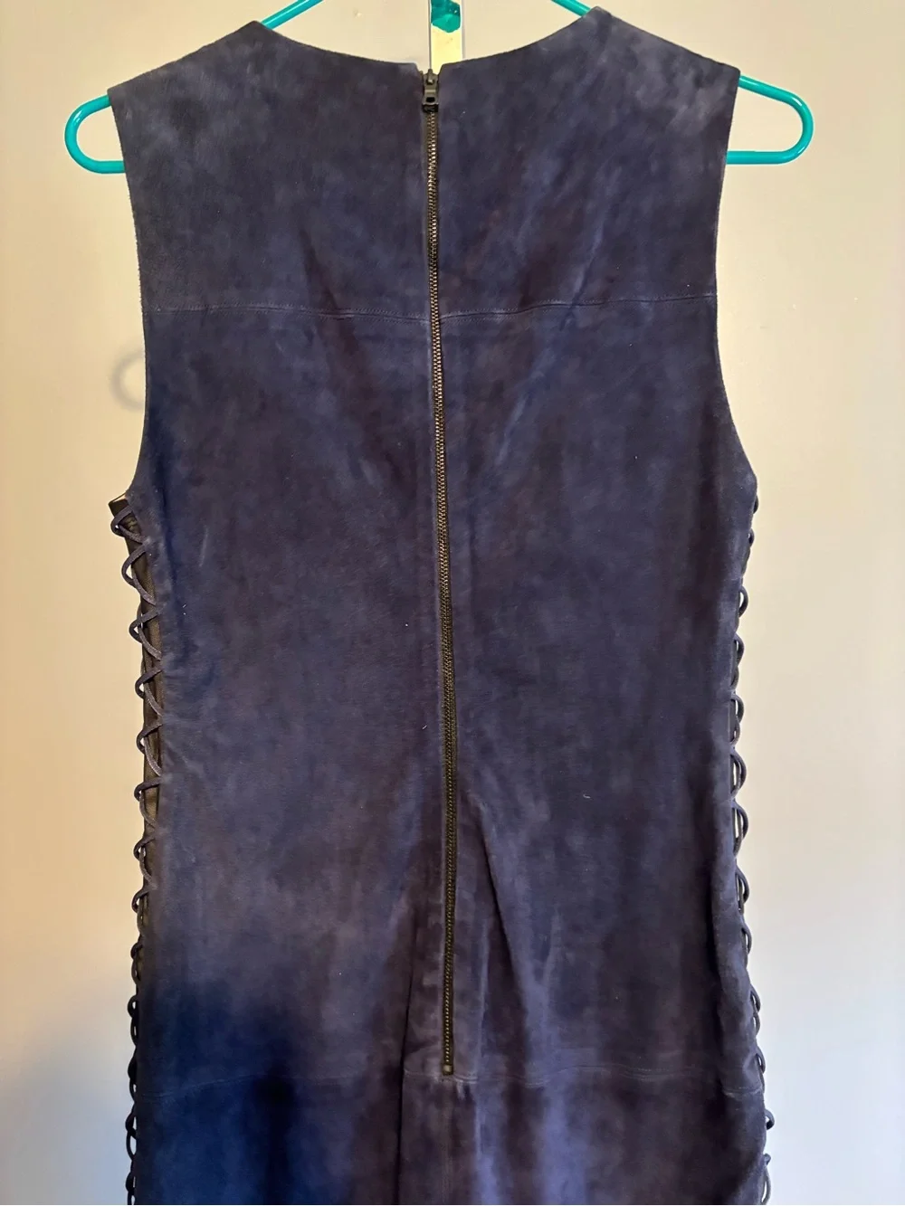 ALICE + OLIVIA LAMBS LEATHER‎ DECORATIVE SIDES SLEEVELESS 10